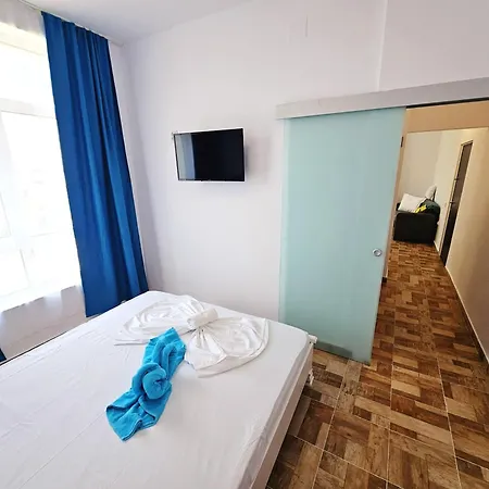 Efo On The Apartament