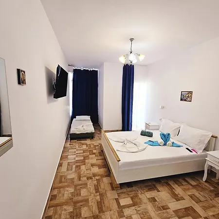 Efo On The Apartament